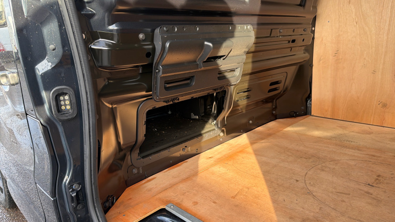 Renault Trafic Swb Diesel SL30 Blue dCi 170 Extra Sport [Safety] Van EDC